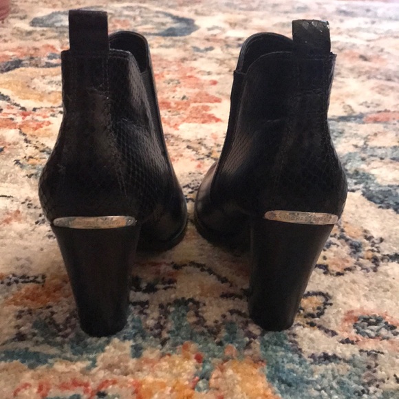 Michael Kors black ankle boots - Picture 5 of 7